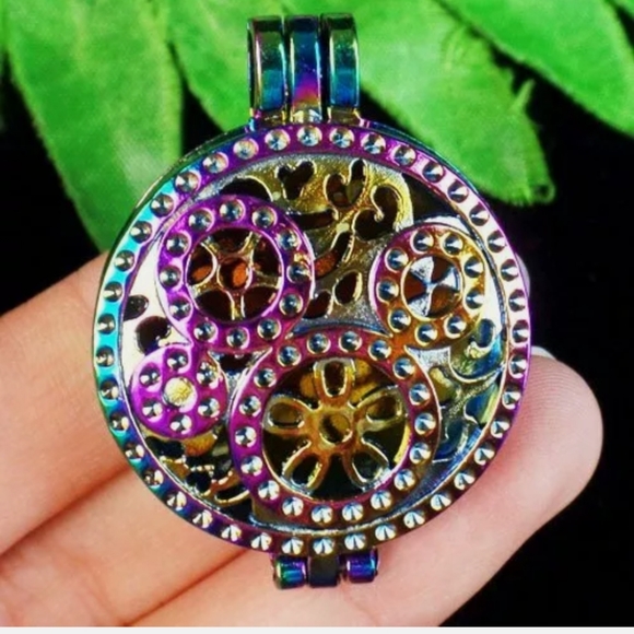New Rainbow Hematite Steampunk Open Pendant. - Picture 2 of 4